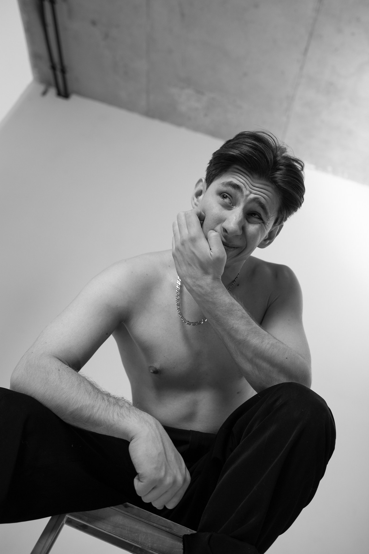 Мужская фотосессия в студии. Фотограф Анастасия Мухитдинова