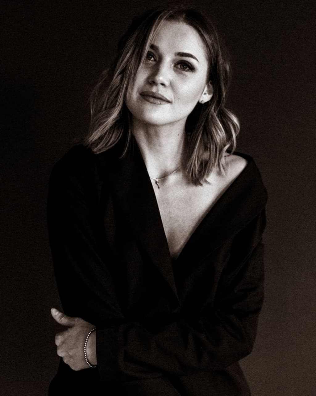 Albina Maklakova on the studio black and white. New York photographer RINAT SHAHMETOV in New York city