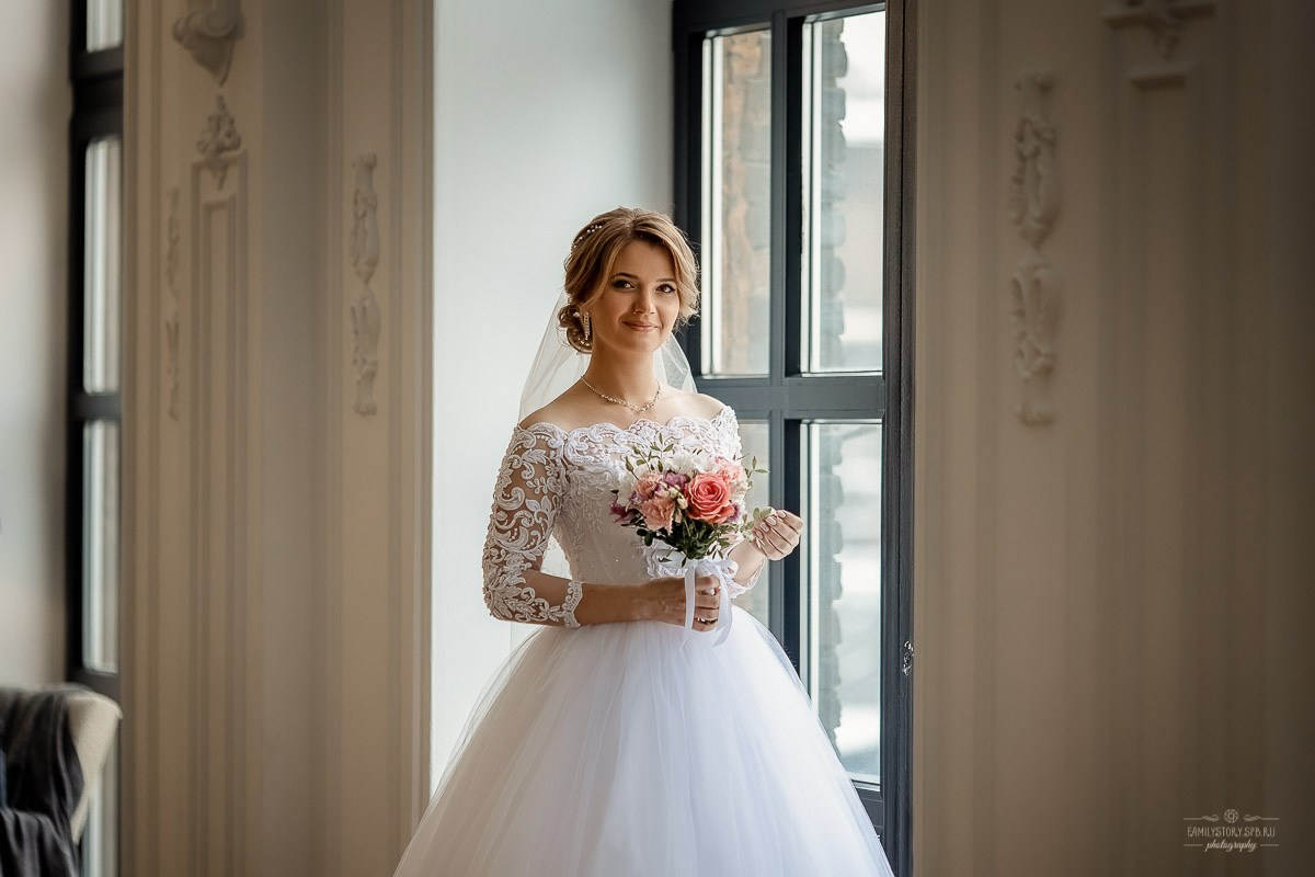 Свадебная фотосессия в интерьере: уют, фактура и свет как у старых мастеров. Свадебный фотограф — Санкт-Петербург (СПб) Питер