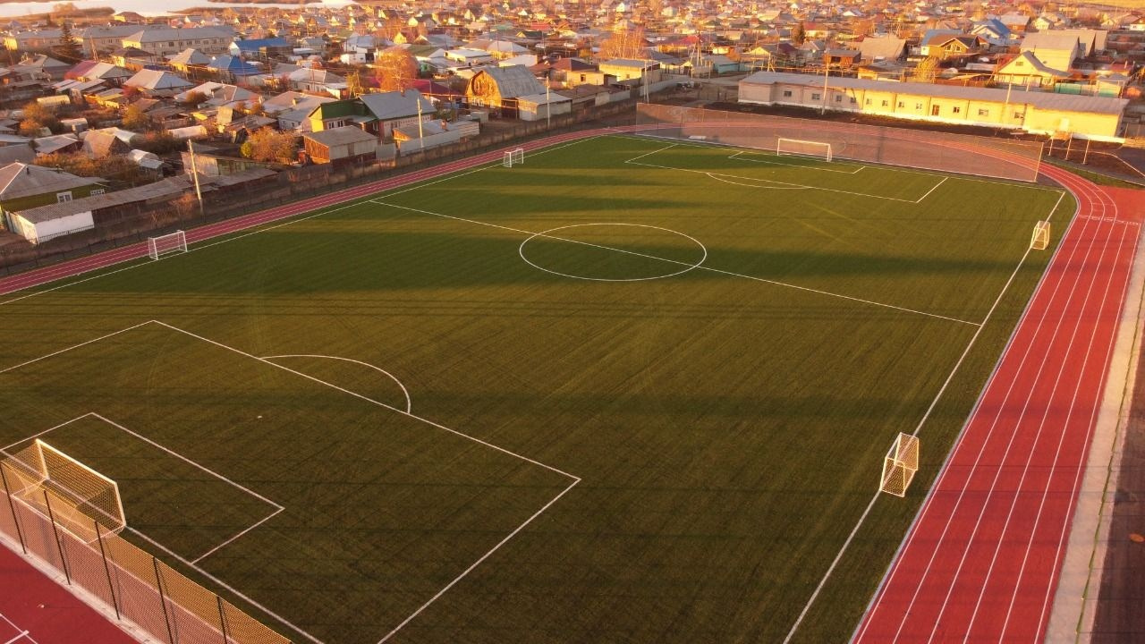 СТАДИОН ЮНОСТЬ С. УЙСКОЕ. Recro