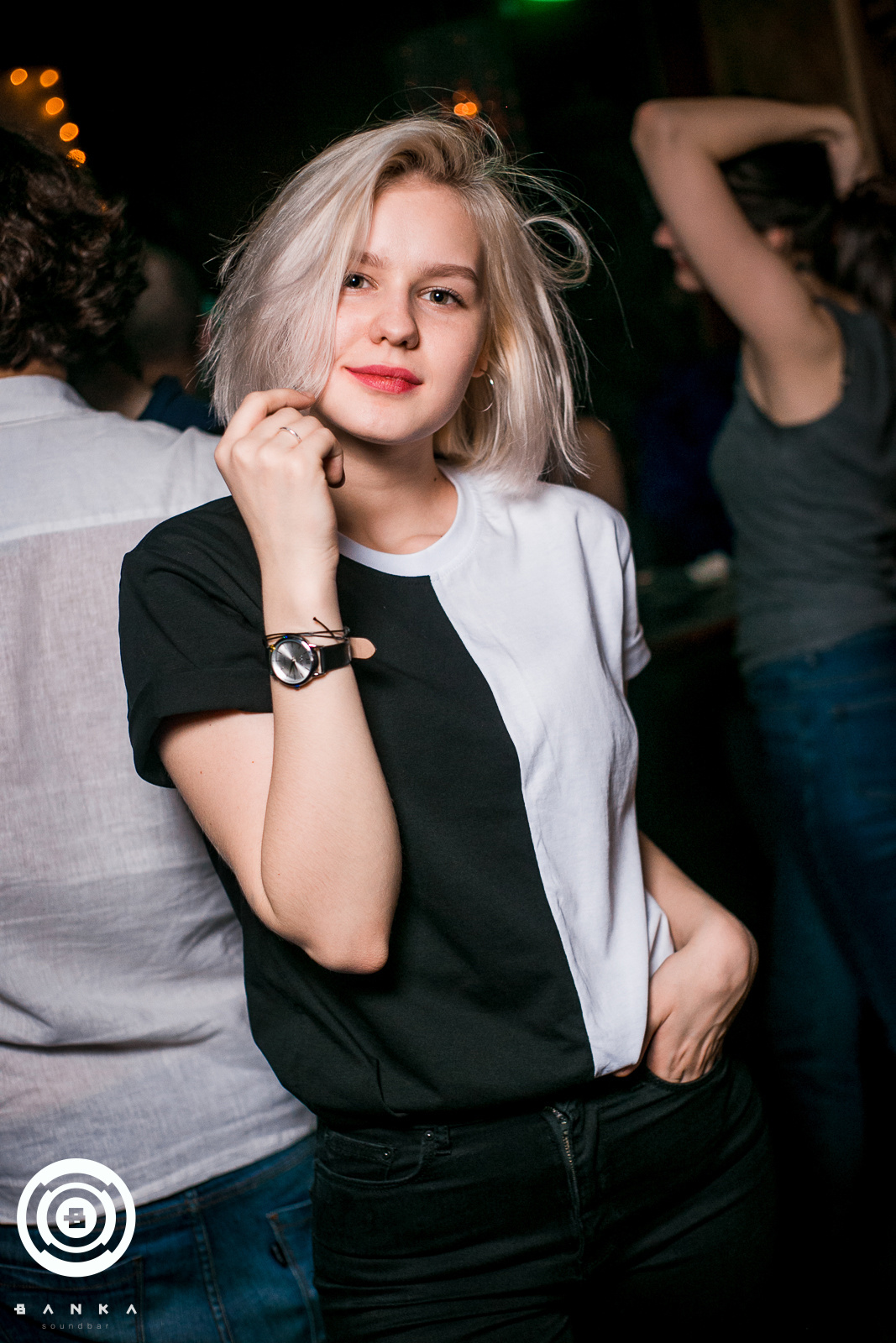 Вечеринки в ночных клубах. Свободный фотограф