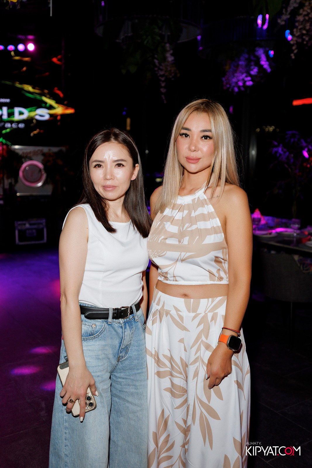 FRIENDS BAR & TERRACE. КИПЯТКОМ АЛМАТЫ! Фотосъемка мероприятий в Алматы