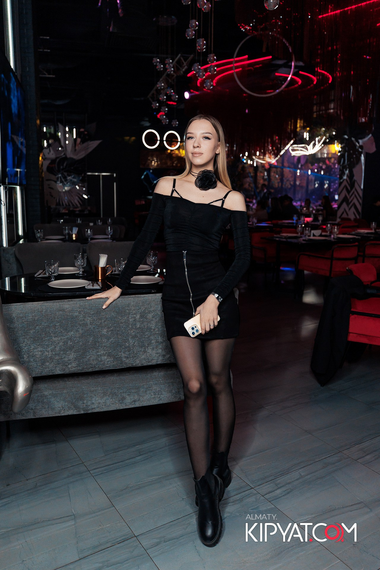 FRIENDS BAR & TERRACE. КИПЯТКОМ АЛМАТЫ! Фотосъемка мероприятий в Алматы