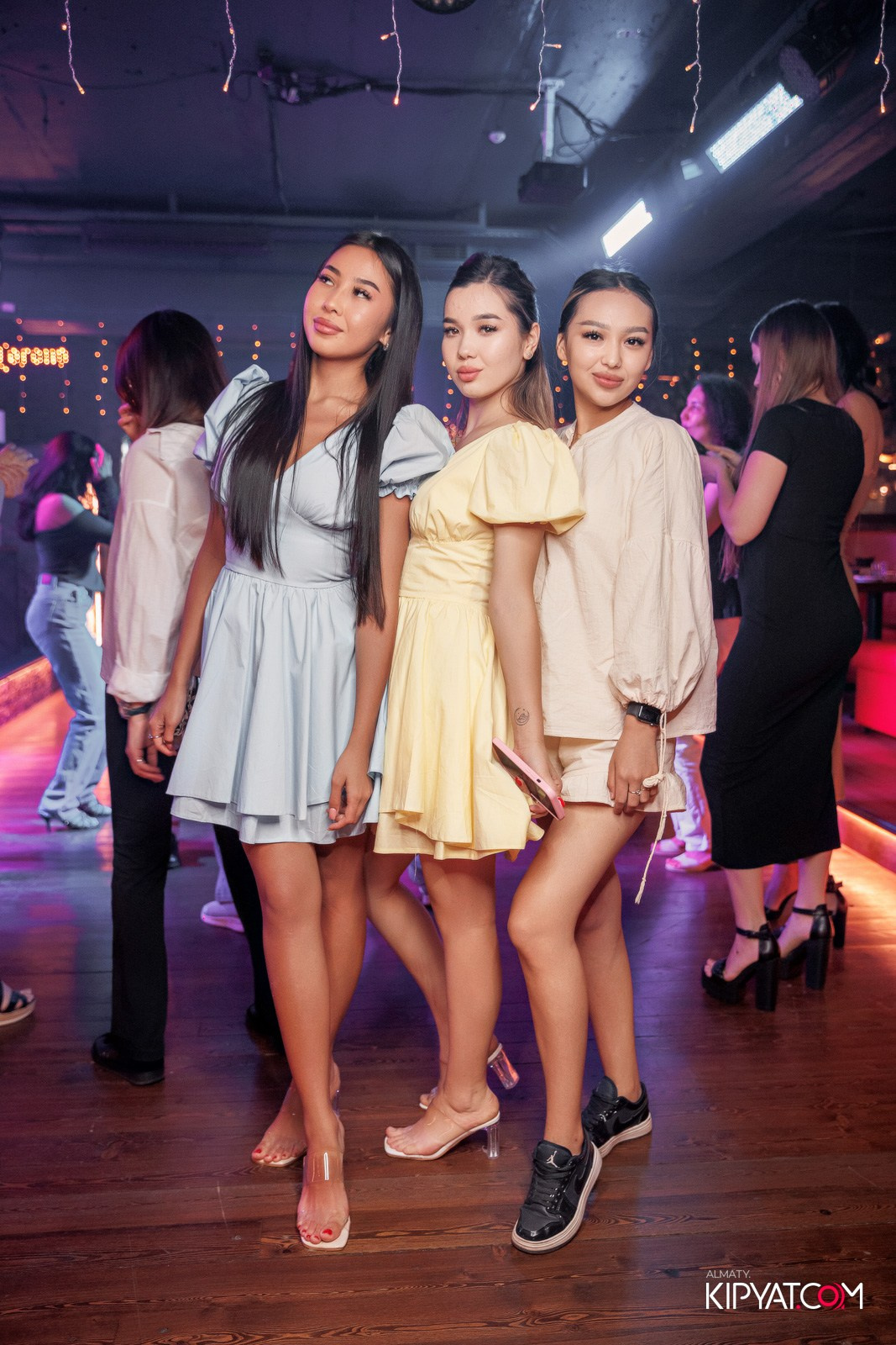 СУББОТА В MUNCHEN PUB. КИПЯТКОМ АЛМАТЫ!