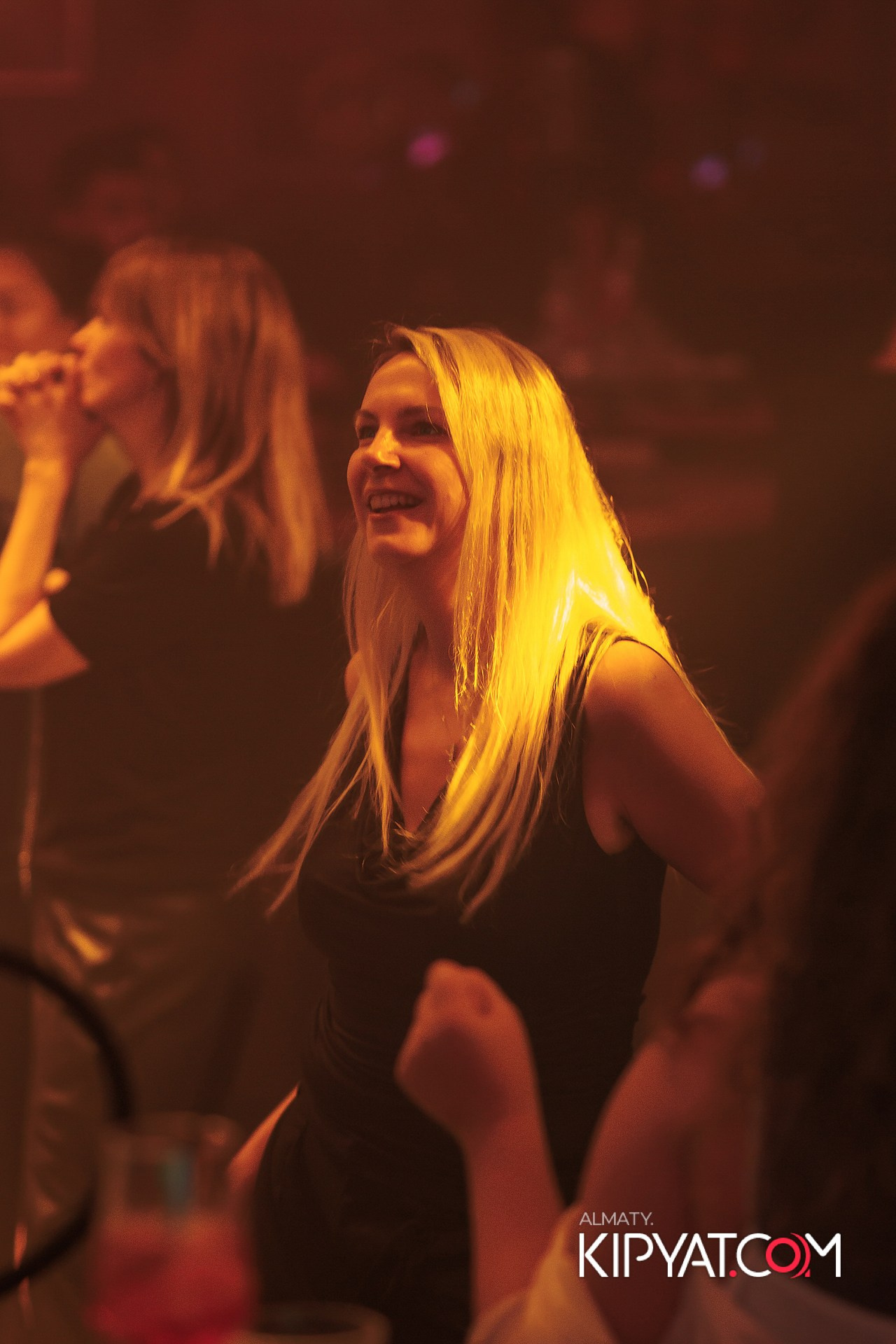 КОНЦЕРТ ГРУППЫ HIFI SANTA BARBARA. КИПЯТКОМ АЛМАТЫ!