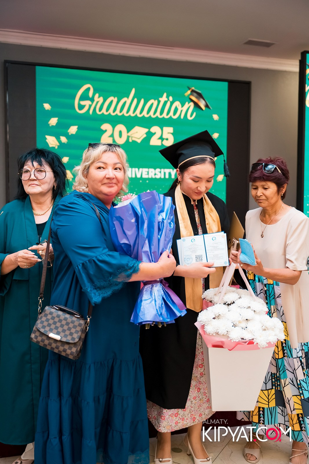GRADUATION 2025 Q UNIVERSITY. КИПЯТКОМ АЛМАТЫ!