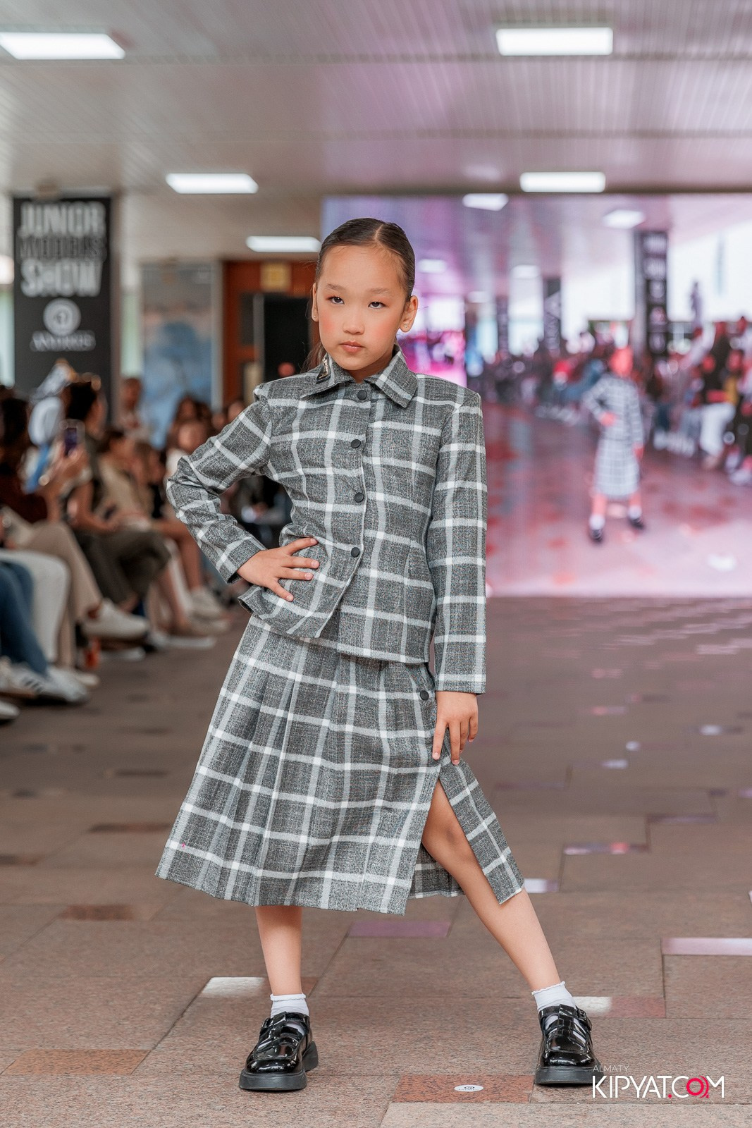 JUNIOR FASHION SHOW. КИПЯТКОМ АЛМАТЫ!