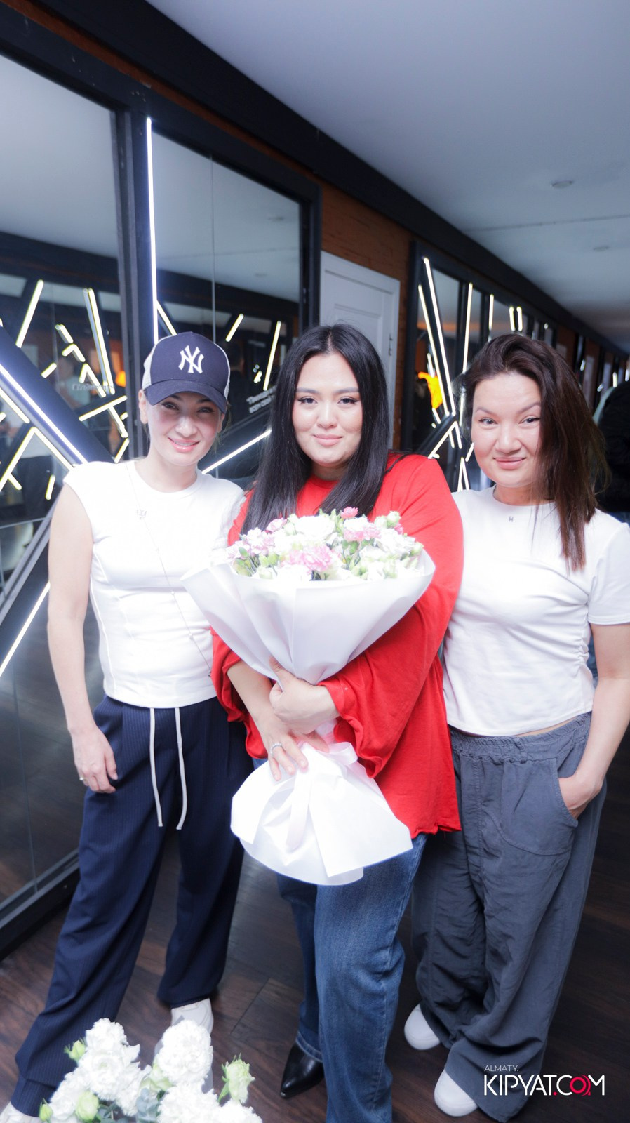 УХО И МЕДВЕДЬ НА САИНА. КИПЯТКОМ АЛМАТЫ! Фотосъемка мероприятий в Алматы