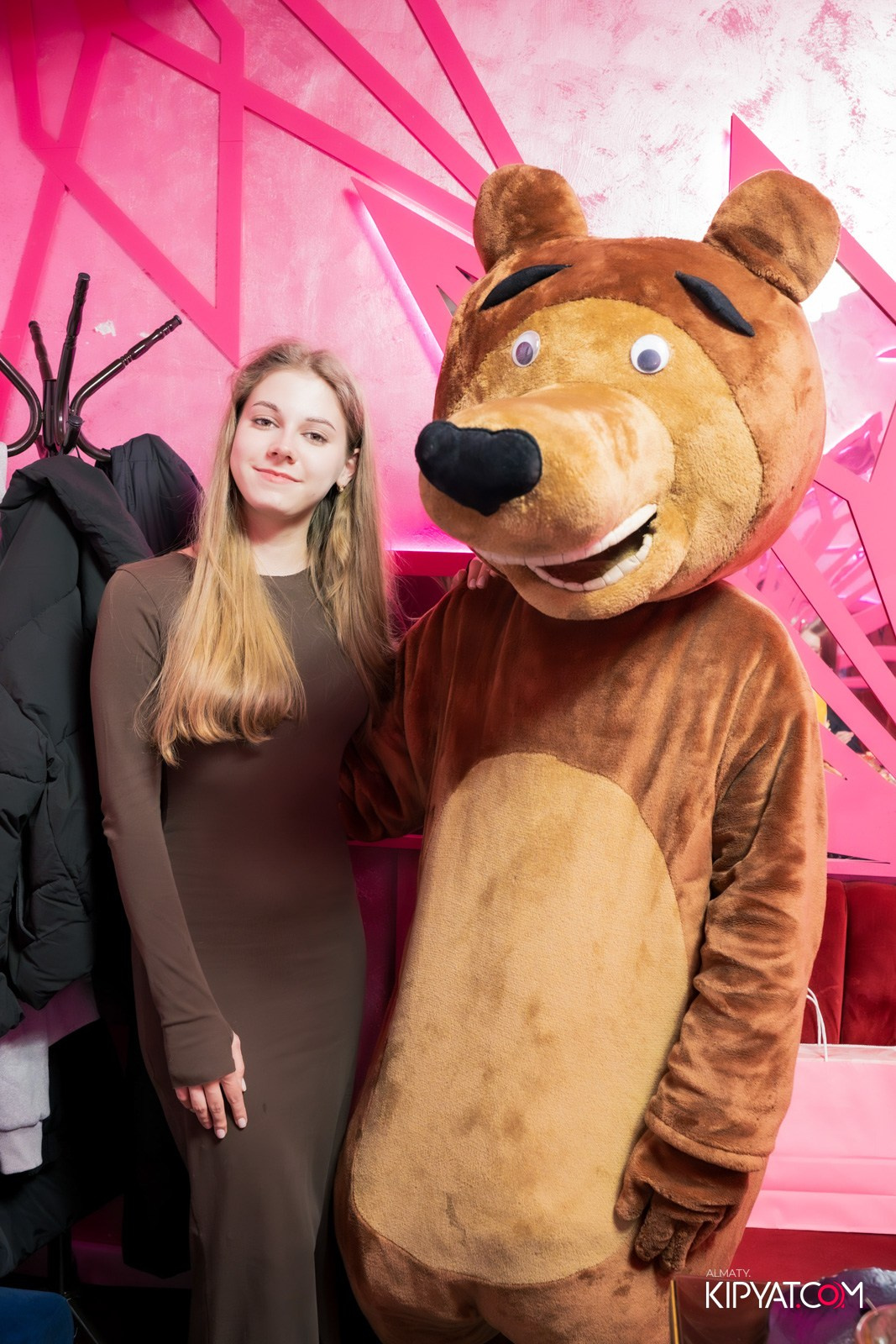 УХО И МЕДВЕДЬ НА ГАГАРИНА. КИПЯТКОМ АЛМАТЫ!