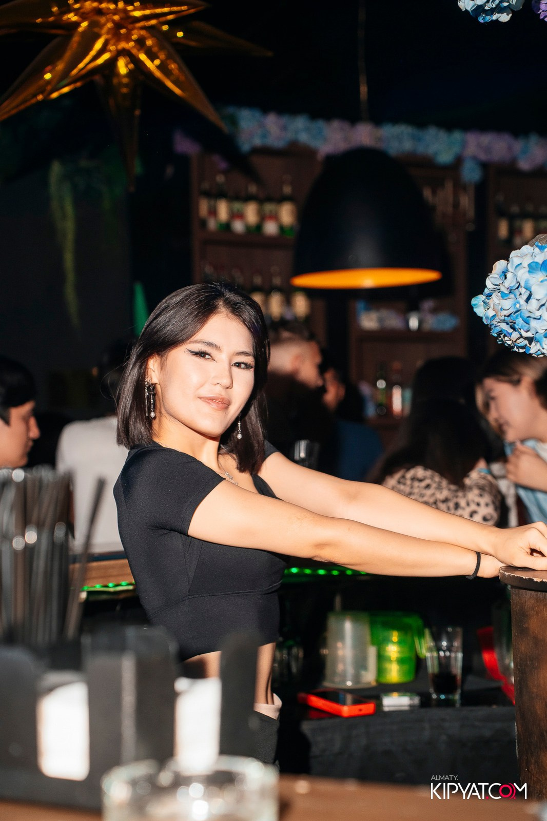 UYAT EMES BAR. КИПЯТКОМ АЛМАТЫ!