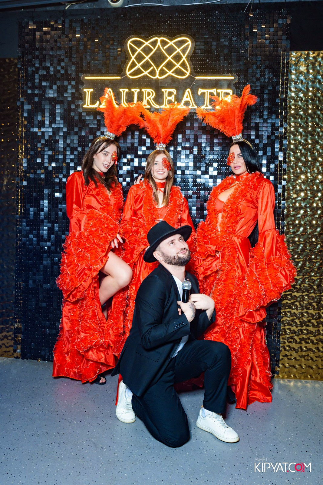 LAUREATE KARAOKE HALL. КИПЯТКОМ АЛМАТЫ!