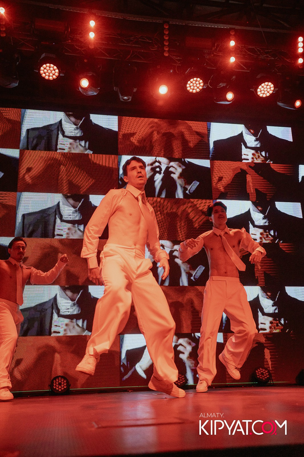 QUEEN. КИПЯТКОМ АЛМАТЫ!