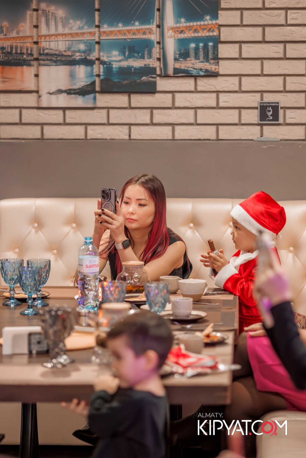 НОВОГОДНИЙ ОТЧЕТНЫЙ КОНЦЕРТ МУЗЫКАЛЬНОЙ ШКОЛЫ «SOULWAY». КИПЯТКОМ АЛМАТЫ!