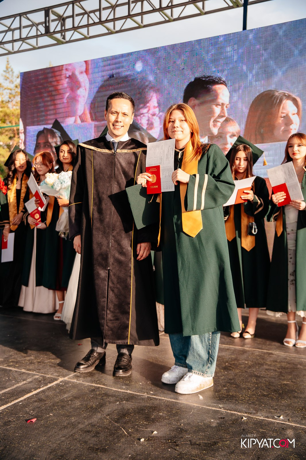 ВРУЧЕНИЕ ДИПЛОМОВ — НАРХОЗ КОЛЛЕДЖ. Part 3. КИПЯТКОМ АЛМАТЫ!