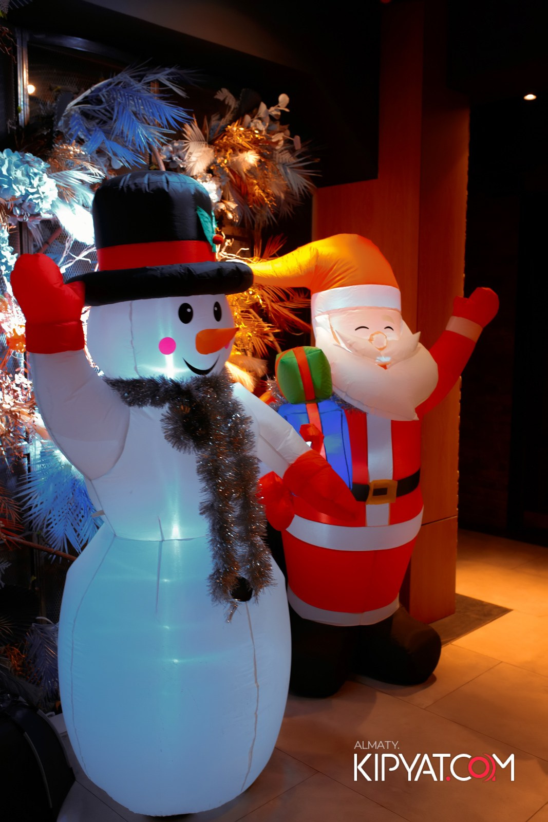 SPACE LOUNGE BAR. КИПЯТКОМ АЛМАТЫ!