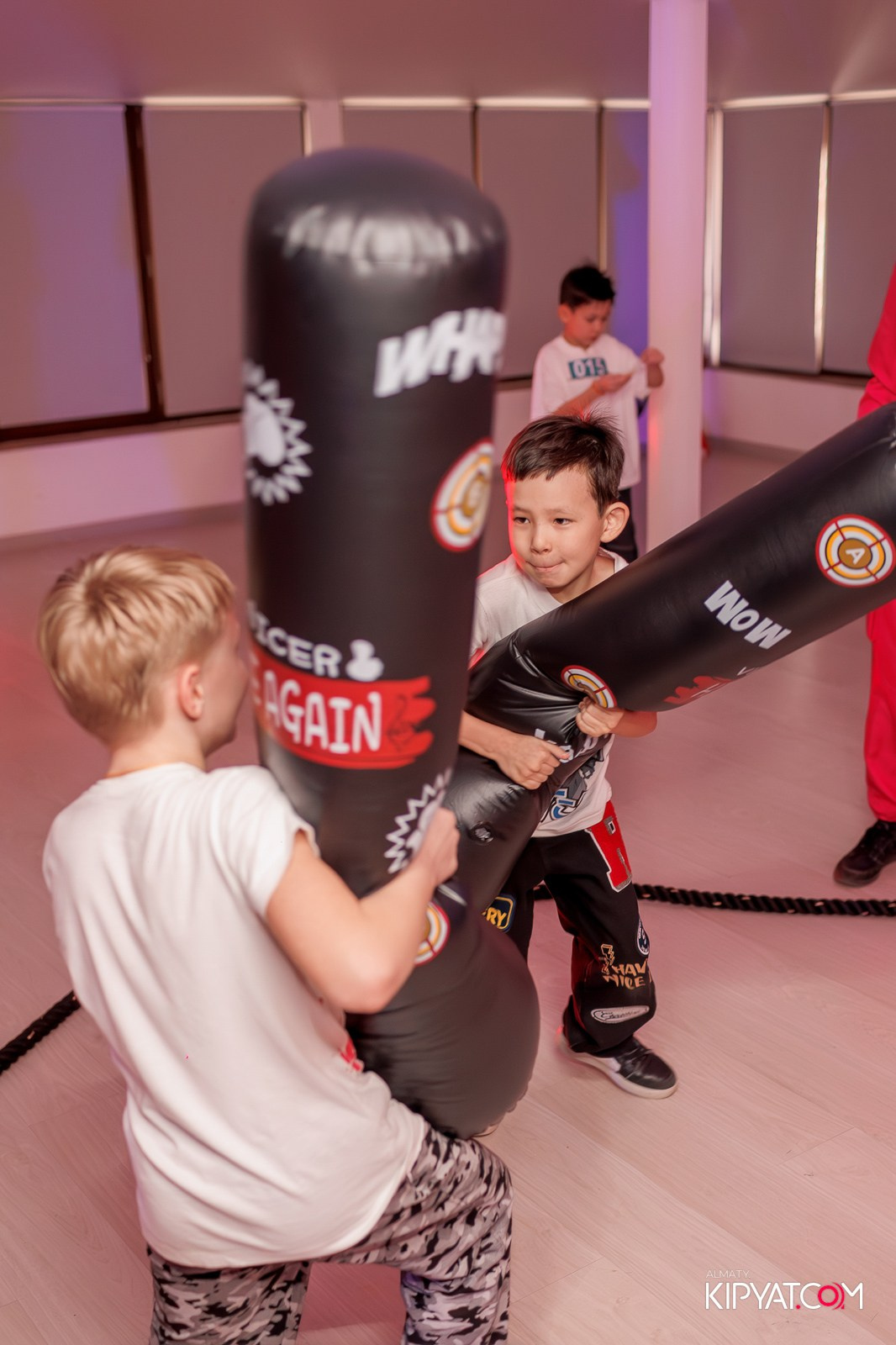 КВЕСТ-ШОУ ALAROVICH / ИГРА В КАЛЬМАРА. КИПЯТКОМ АЛМАТЫ!