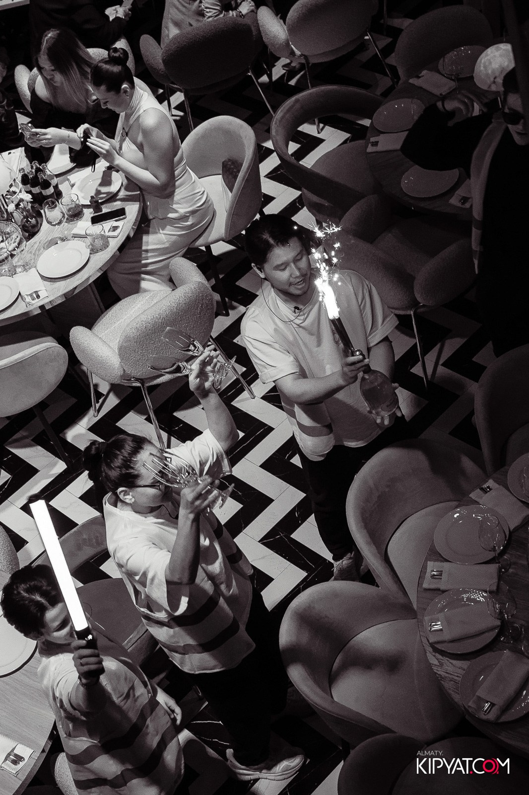 QUEEN. КИПЯТКОМ АЛМАТЫ!