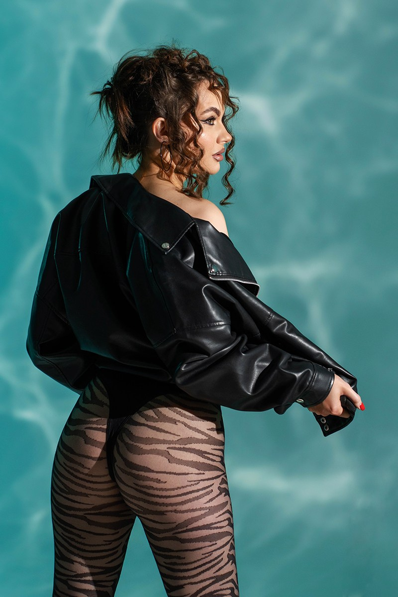 Женские портреты. Фотограф и искусствовед в Туле и Санкт-Петербурге Нелли Некрасова