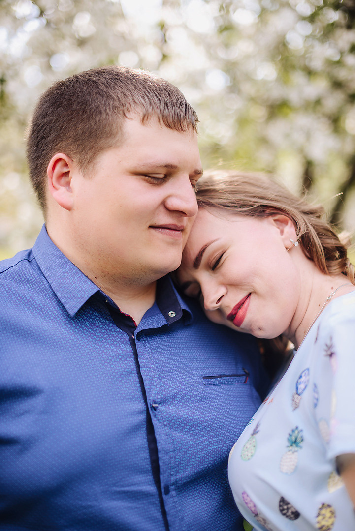 Антон и Алёна ❀ 15 минут в соцветиях яблони. Свадебный и семейный фотограф в Стерлитамаке, Салавате. Илья Антохин