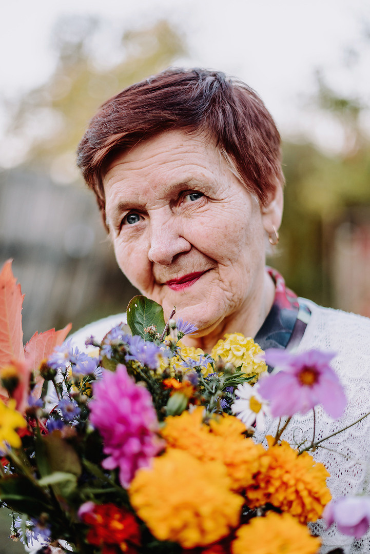 Сентябрьским вечером на огороде. Свадебный и семейный фотограф в Стерлитамаке, Салавате. Илья Антохин