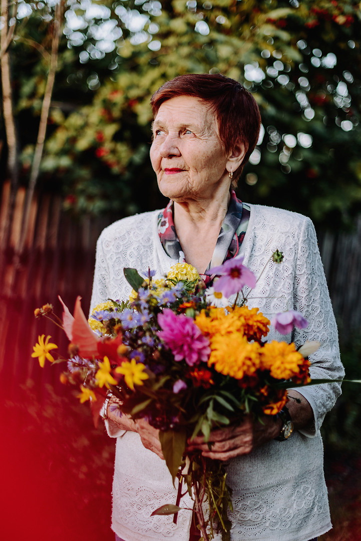 Сентябрьским вечером на огороде. Свадебный и семейный фотограф в Стерлитамаке, Салавате. Илья Антохин