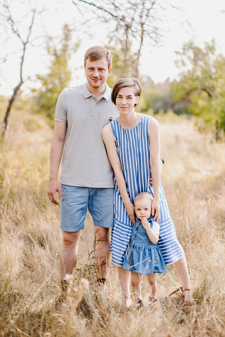 Бумажный кораблик и тёплый берег реки. Свадебный и семейный фотограф в Стерлитамаке, Салавате. Илья Антохин