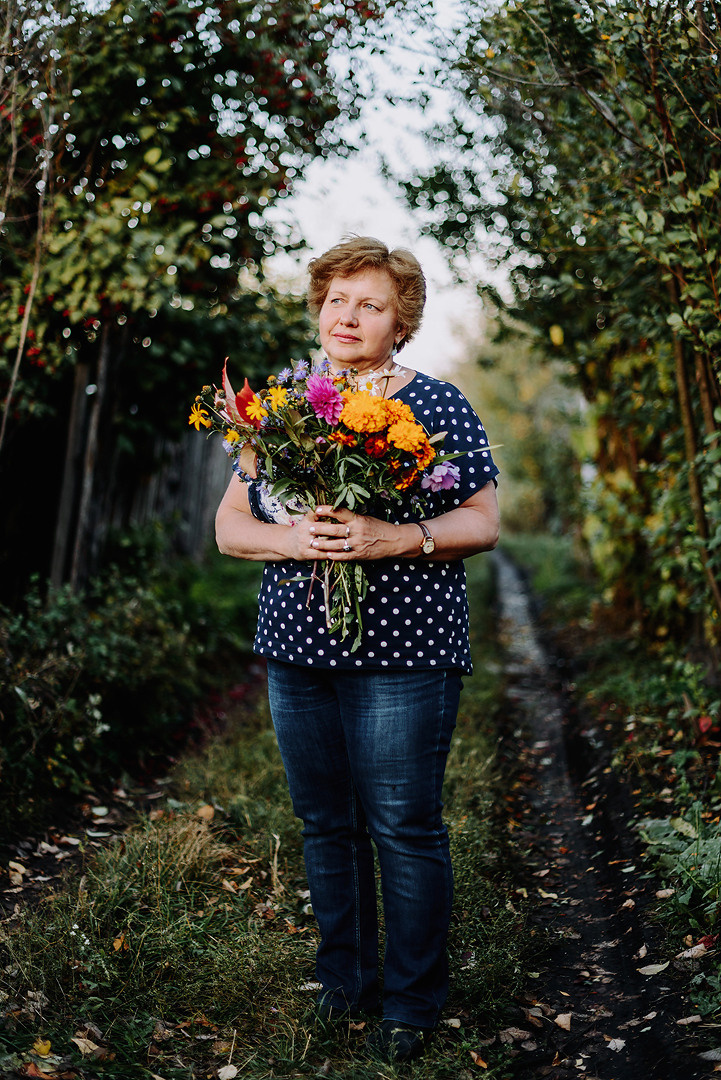 Сентябрьским вечером на огороде. Свадебный и семейный фотограф в Стерлитамаке, Салавате. Илья Антохин