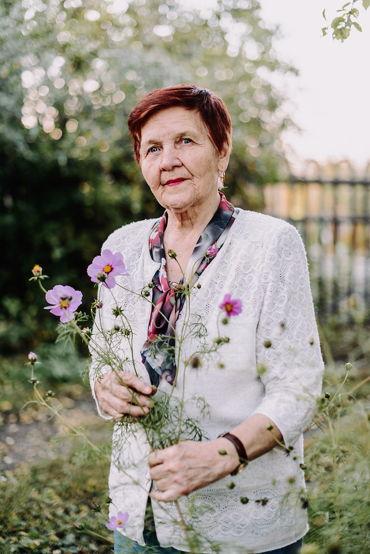 Сентябрьским вечером на огороде. Свадебный и семейный фотограф в Стерлитамаке, Салавате. Илья Антохин