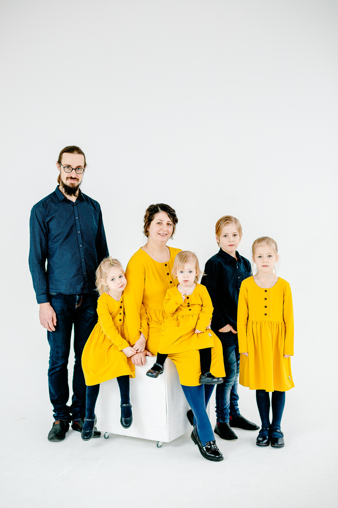 Семейная фотосессия в студии