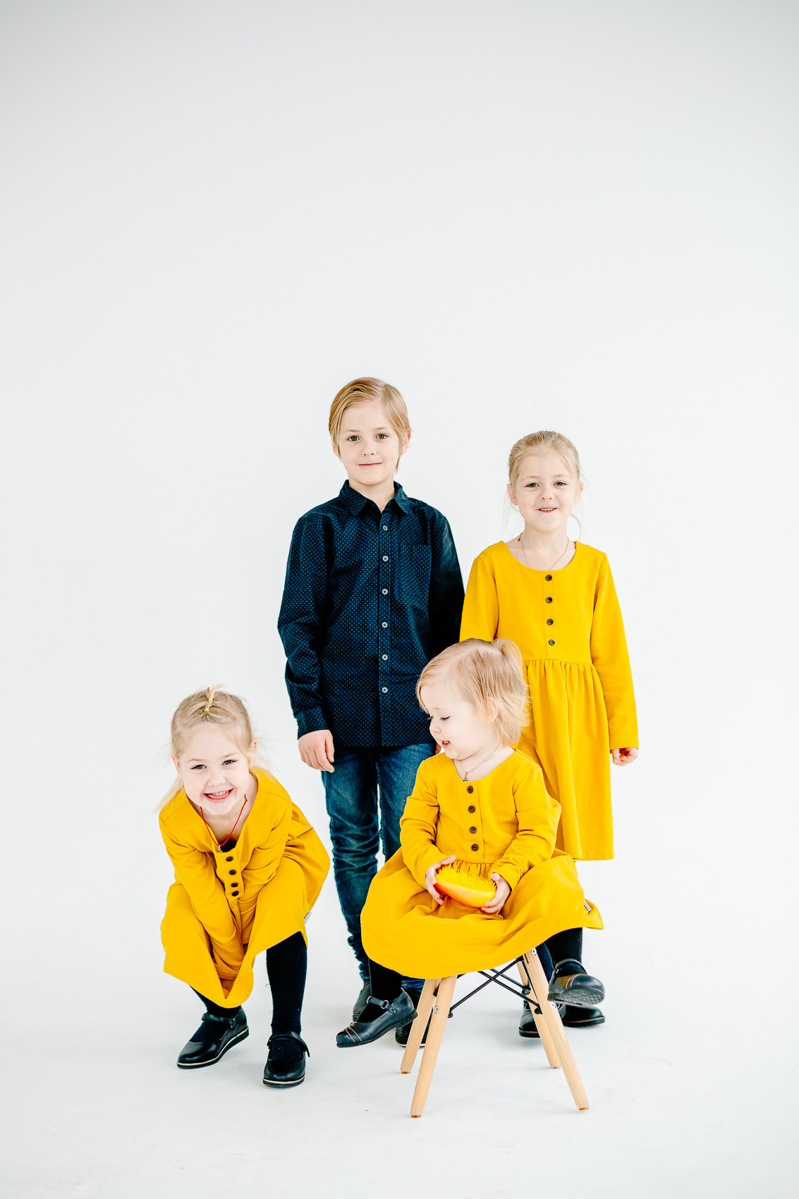 Семейная фотосессия в студии