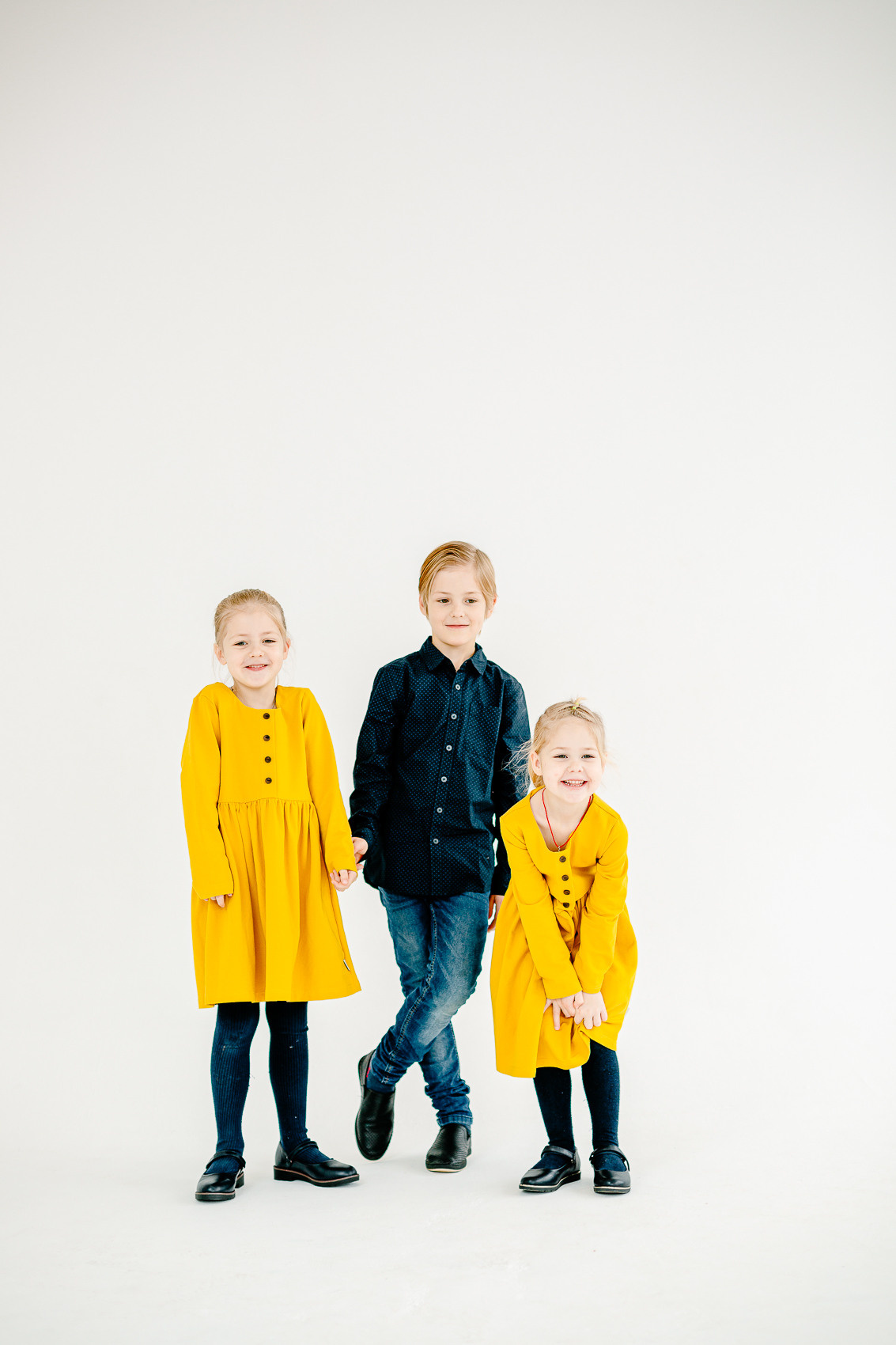 Семейная фотосессия в студии