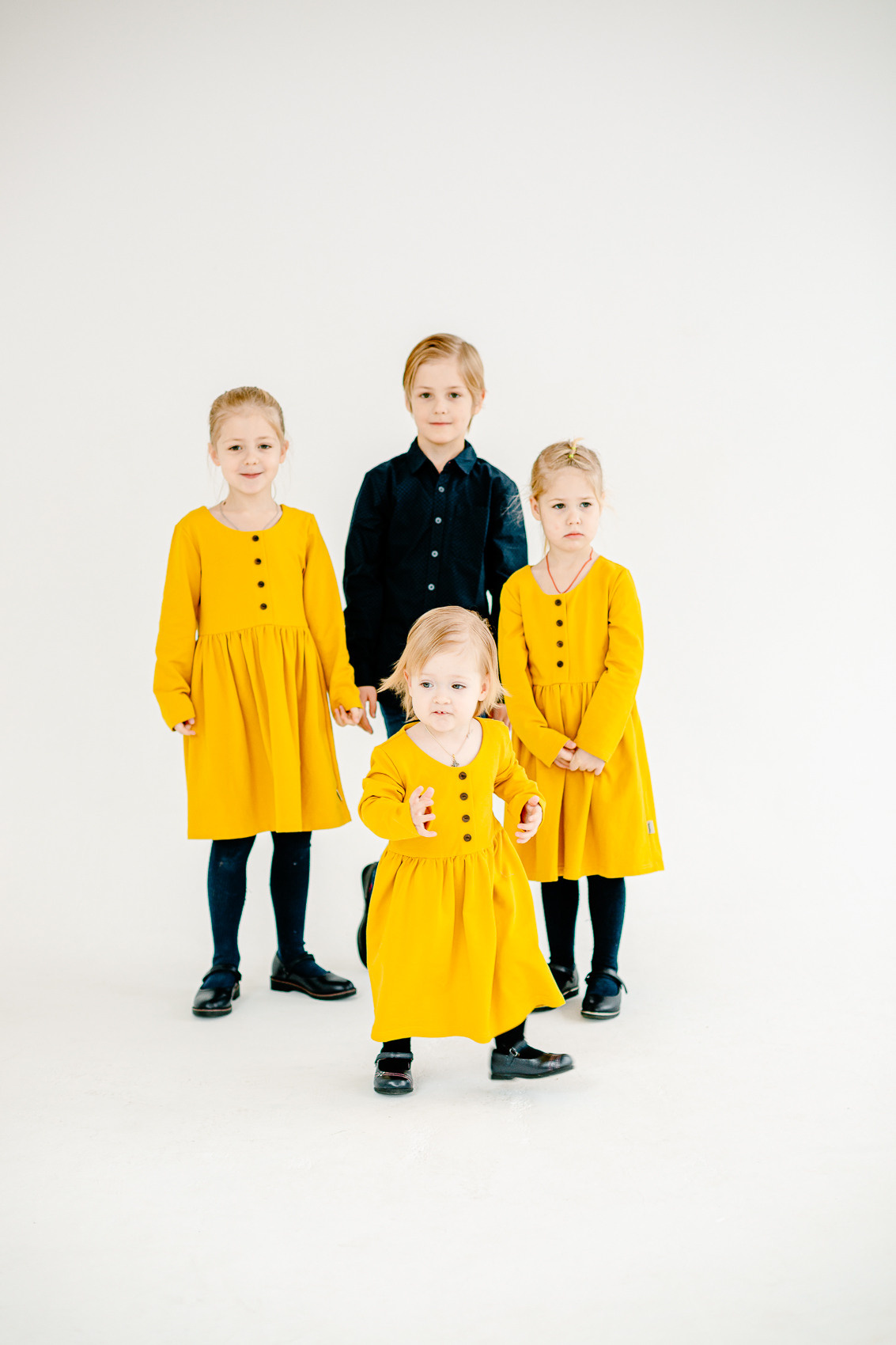 Семейная фотосессия в студии