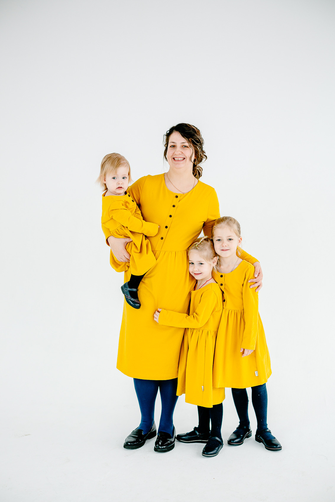 Семейная фотосессия в студии