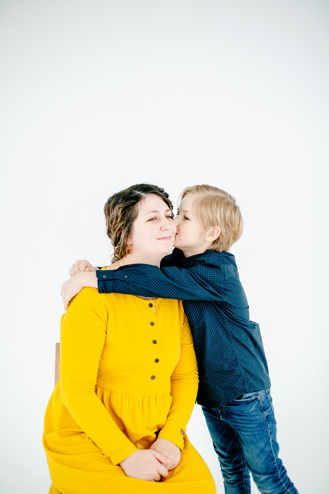 Семейная фотосессия в студии