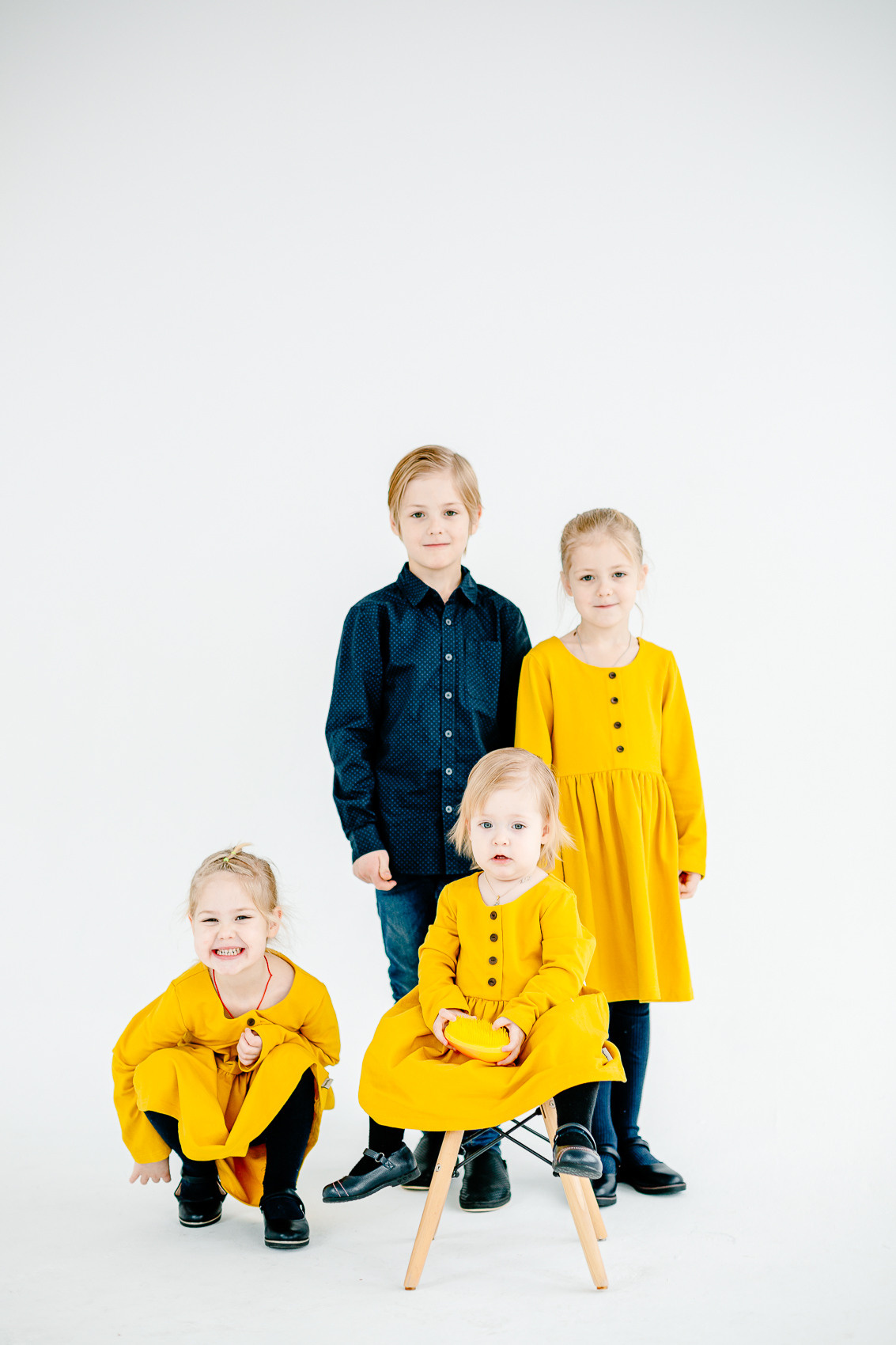 Семейная фотосессия в студии
