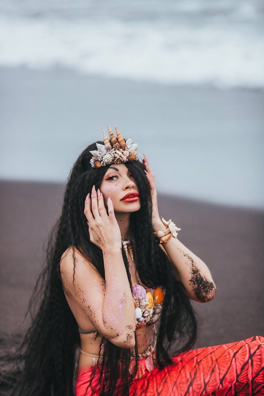 Хвосты русалок в аренду. Аренда костюмов, платьев и реквизита для фотосессий на Камчатке