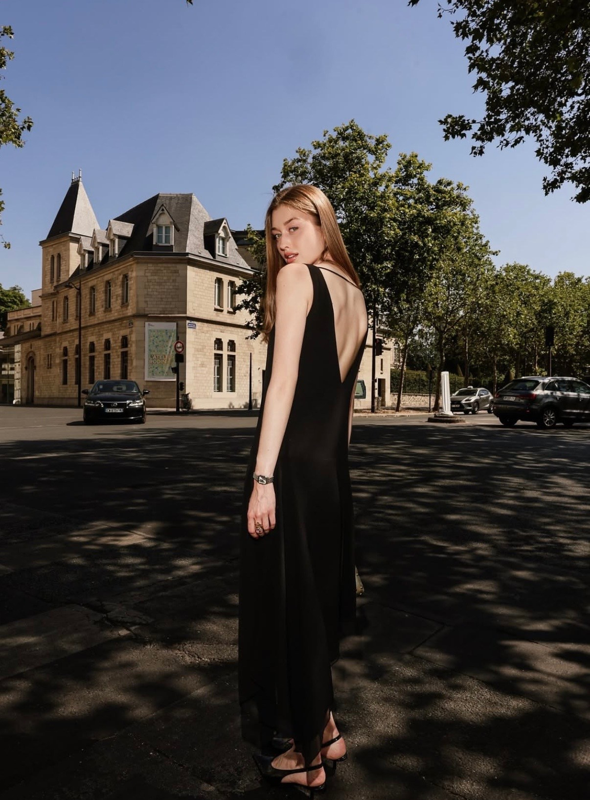 Cinematic fashion, editorial, portrait and lifestyle photographer in Paris, Barcelona and across Europe. Professional photoshoots for individuals, couples, travelers, influencers, models and brands. Destination photographer available in France, Spain, Italy and throughout Europe.