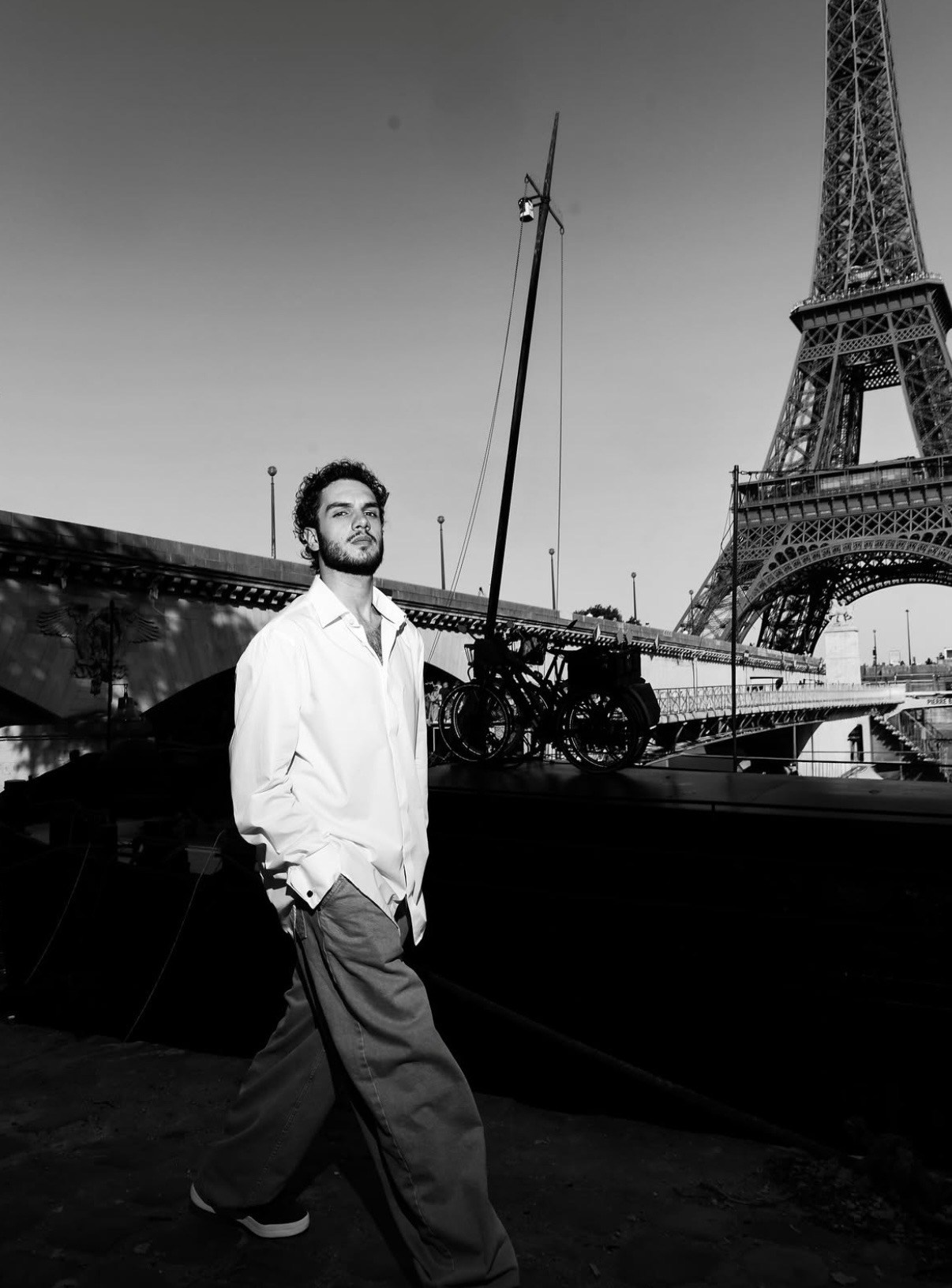 Cinematic fashion, editorial, portrait and lifestyle photographer in Paris, Barcelona and across Europe. Professional photoshoots for individuals, couples, travelers, influencers, models and brands. Destination photographer available in France, Spain, Italy and throughout Europe.