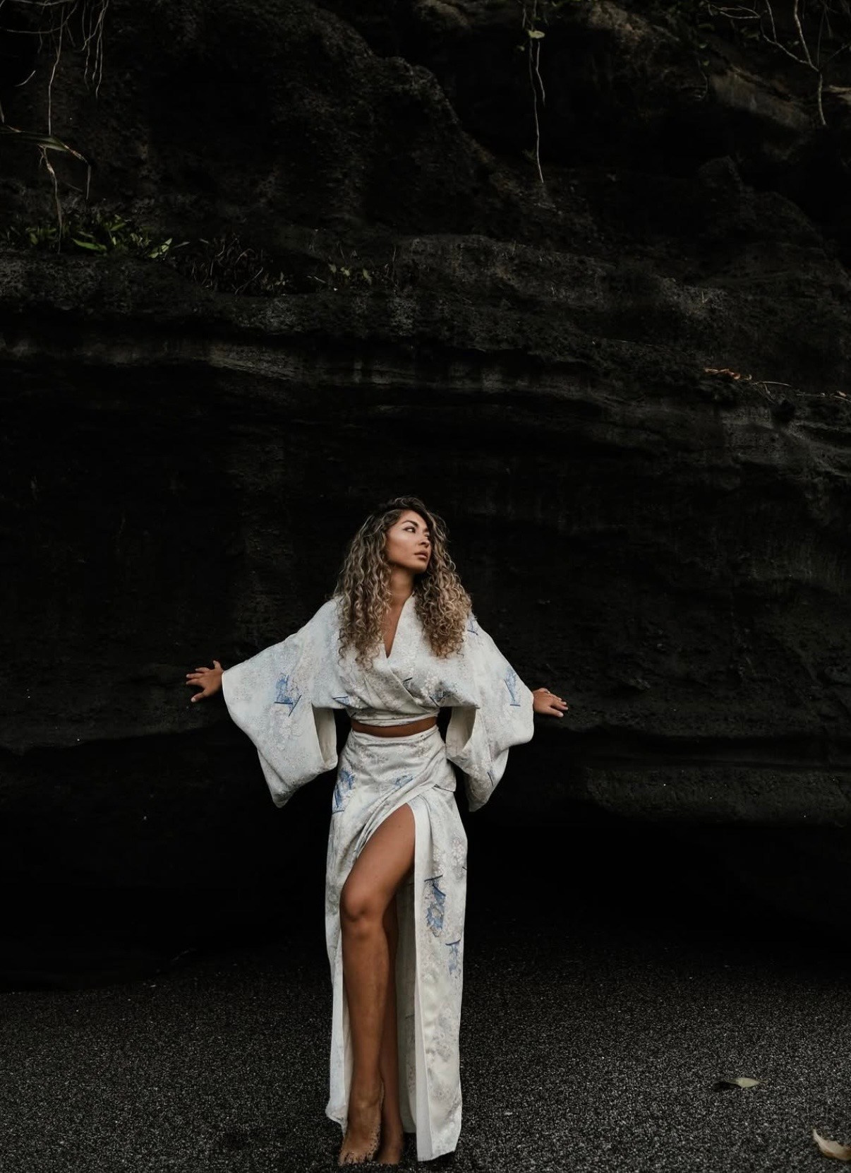 Cinematic fashion, editorial, portrait and lifestyle photographer in Paris, Barcelona and across Europe. Professional photoshoots for individuals, couples, travelers, influencers, models and brands. Destination photographer available in France, Spain, Italy and throughout Europe.
