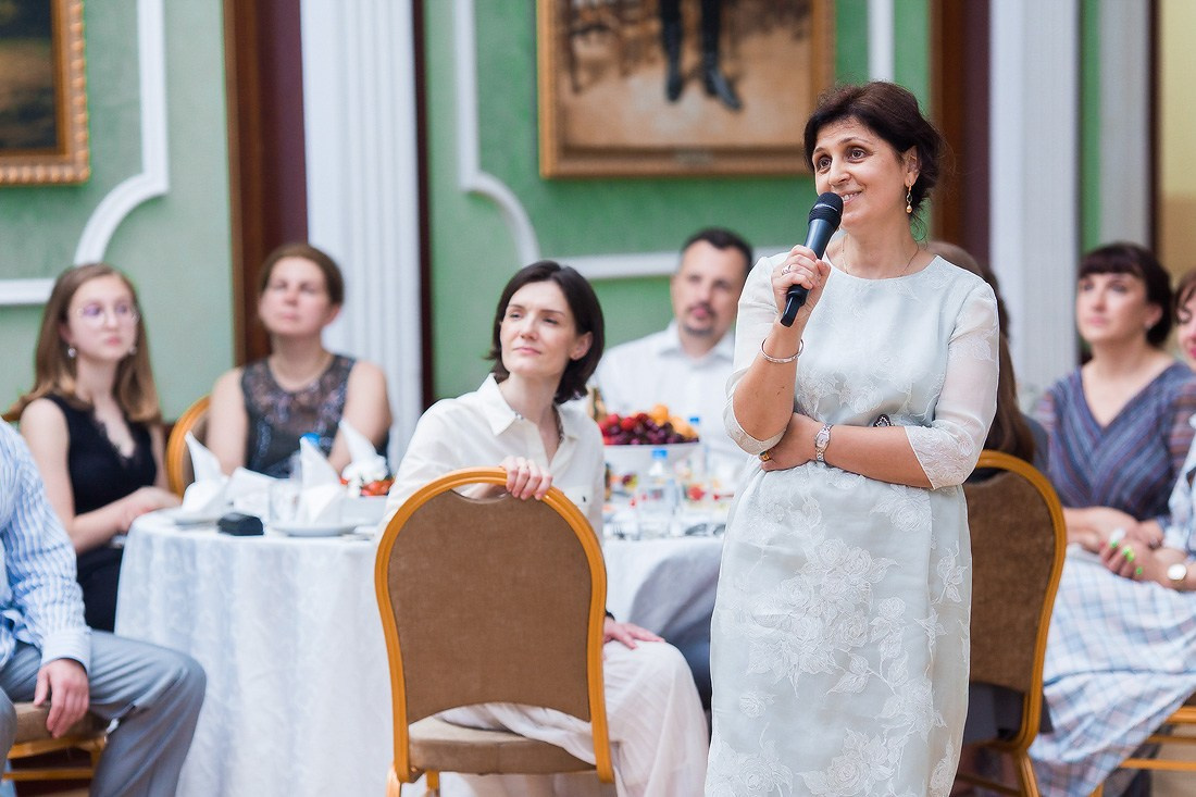 Выпускной в гимназии «Василиада». Репортажный фотограф Борис Геер