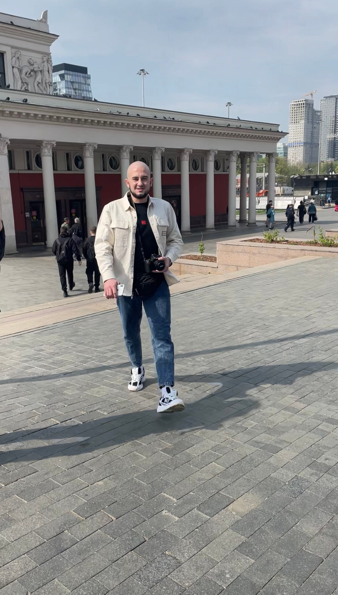 Индивидуальный Урок по фото с искуственным светом. Компания и фотошкола по созданию контента в Москве