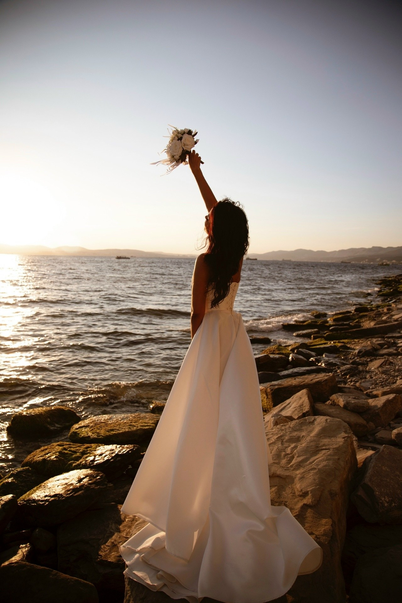 Свадебная на берегу