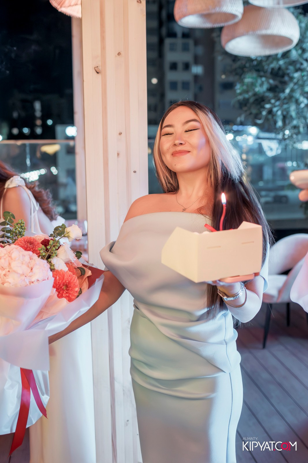 MOOD KARAOKE & TERRACE. КИПЯТКОМ АЛМАТЫ!