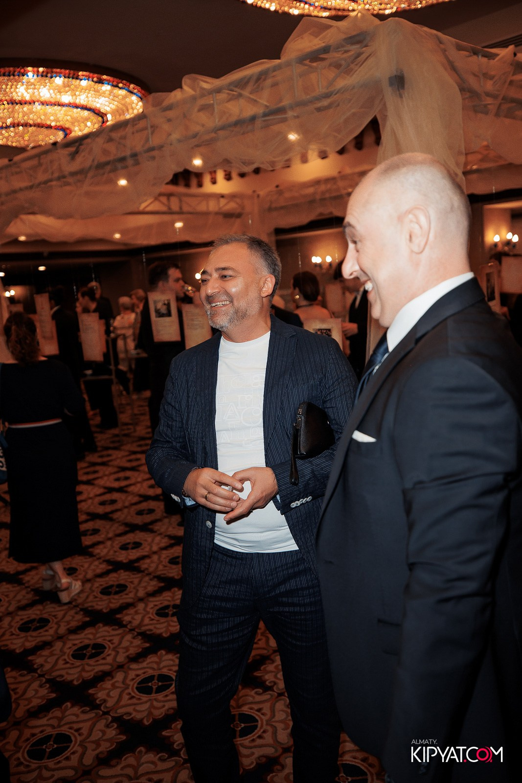 БЛАГОТВОРИТЕЛЬНЫЙ УЖИН В ЧЕСТЬ 30-ЛЕТИЯ ROTARY CLUB OF ALMATY. КИПЯТКОМ АЛМАТЫ!