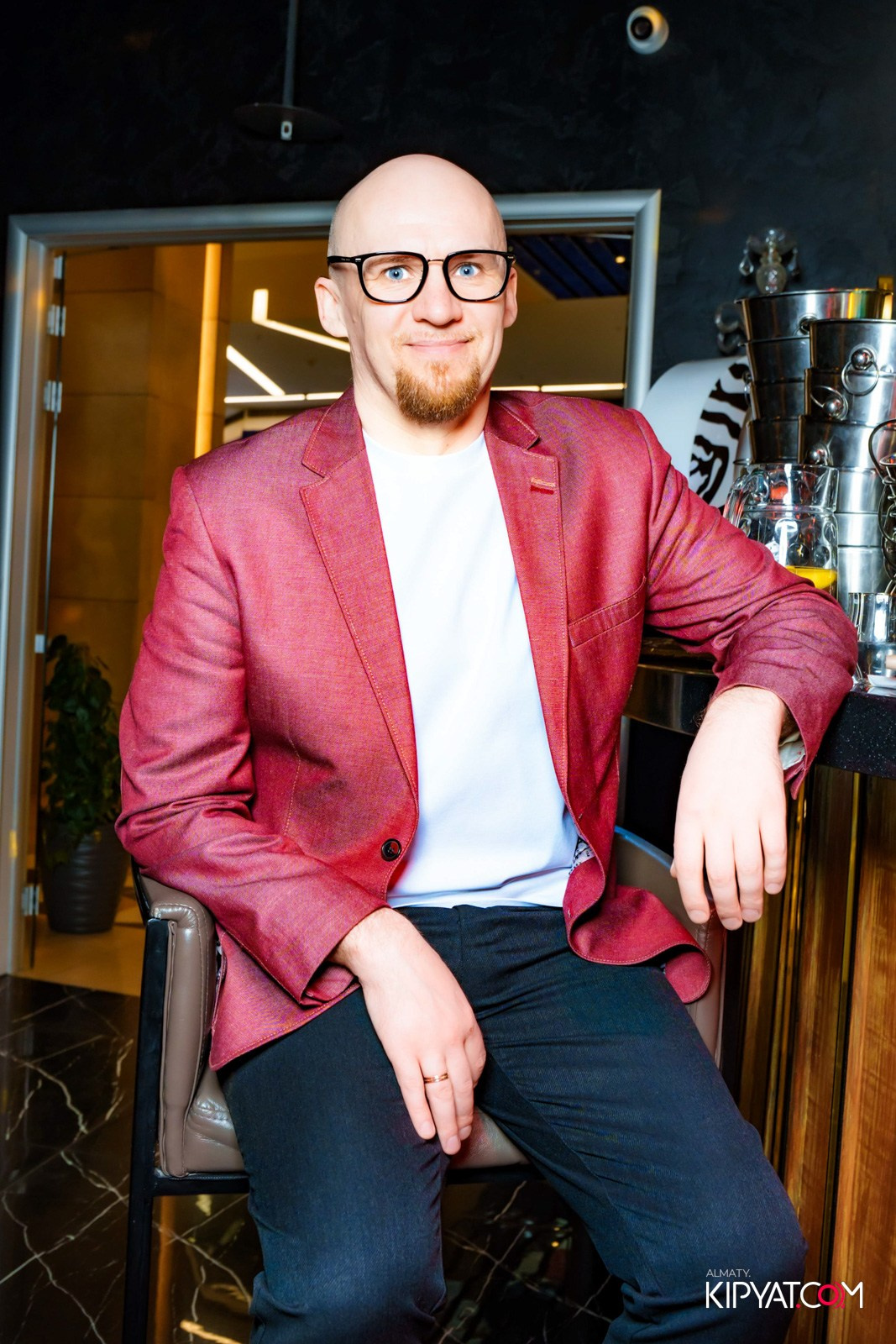 MOOD KARAOKE & TERRACE. КИПЯТКОМ АЛМАТЫ!