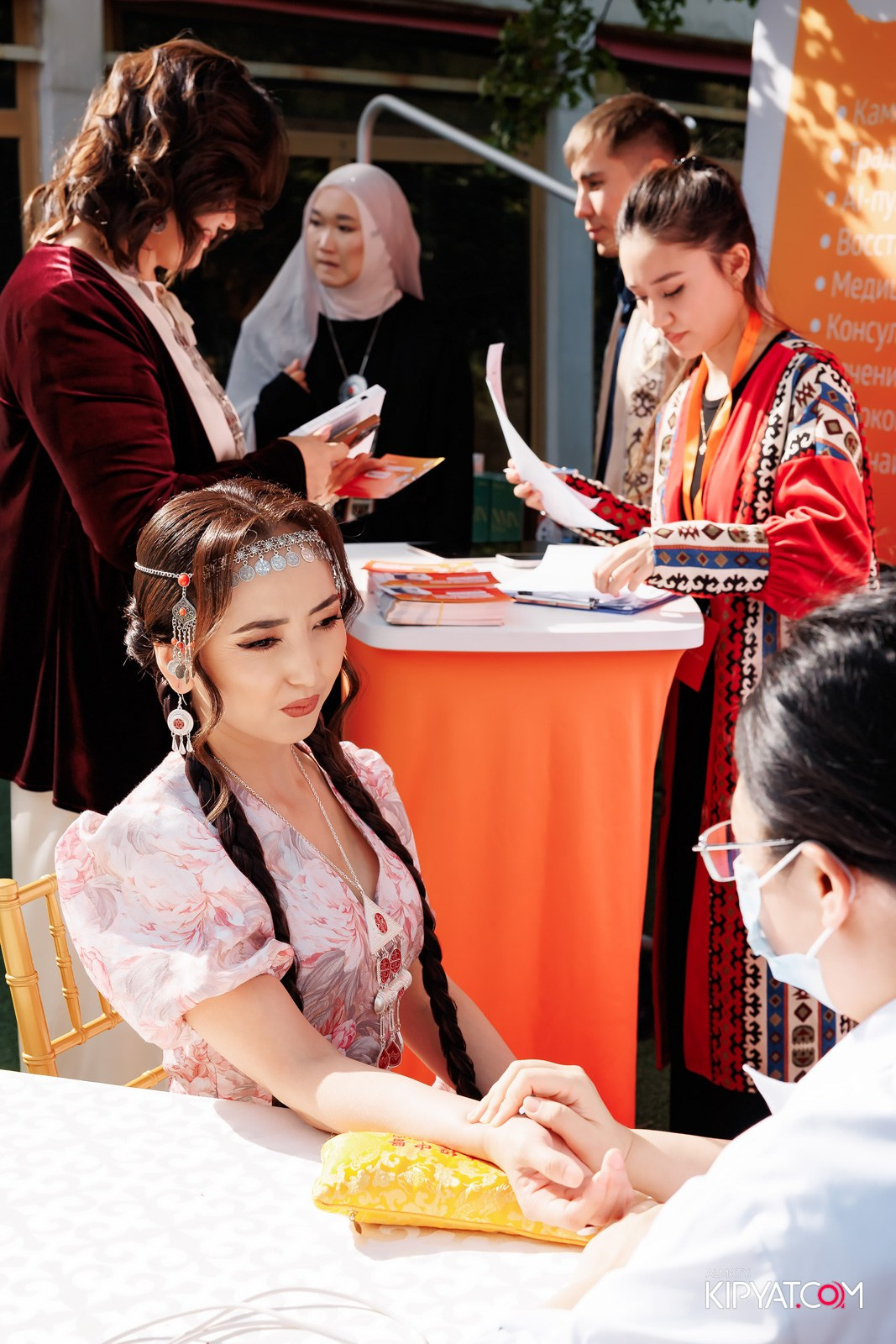 KANG REN TANG. КИПЯТКОМ АЛМАТЫ!