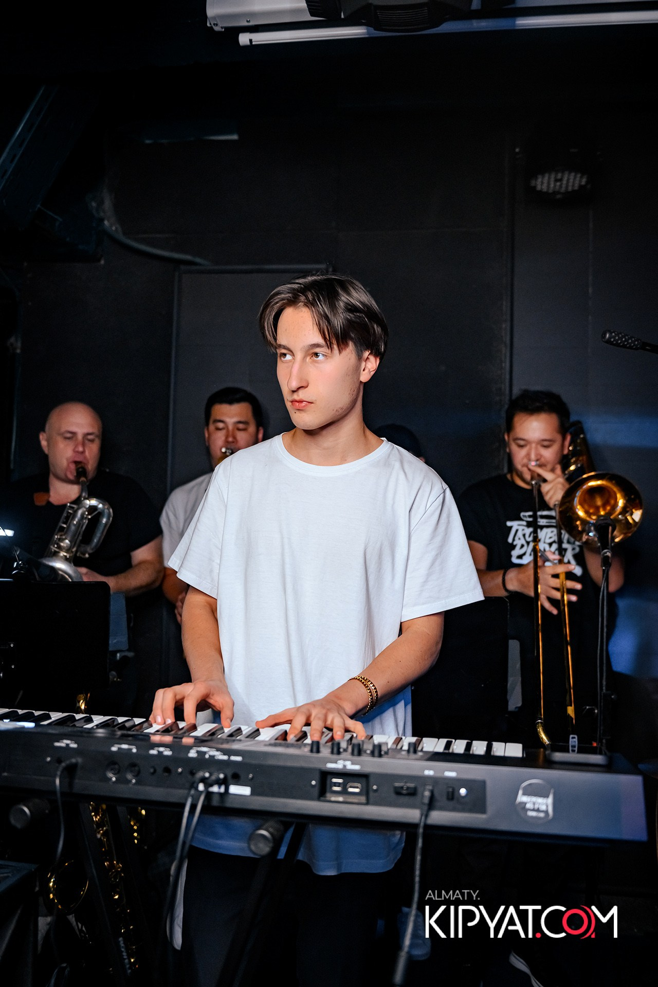 MUNCHEN PUB НА ПАНФИЛОВА. КИПЯТКОМ АЛМАТЫ!