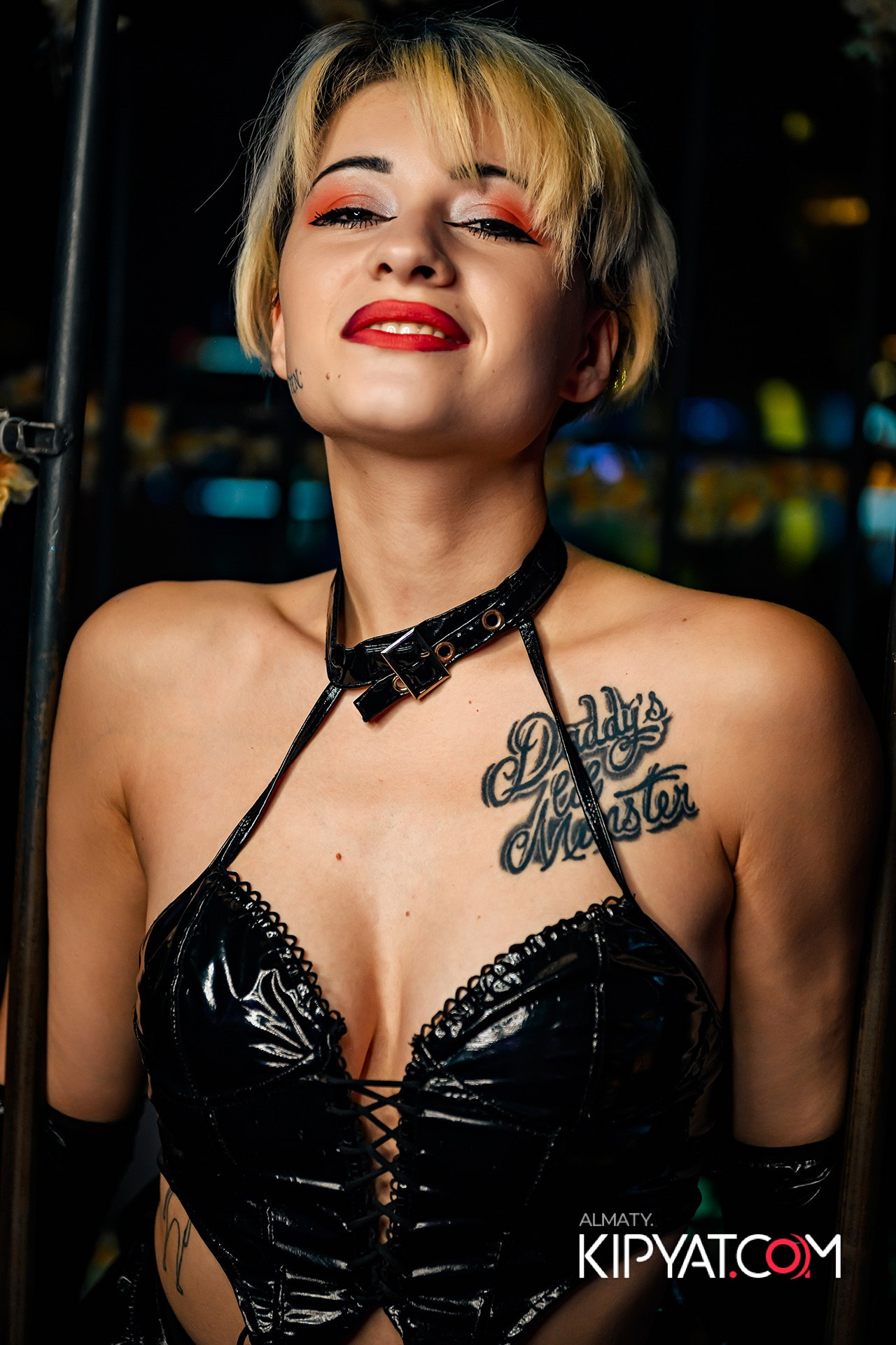 UYAT EMES BAR. КИПЯТКОМ АЛМАТЫ!