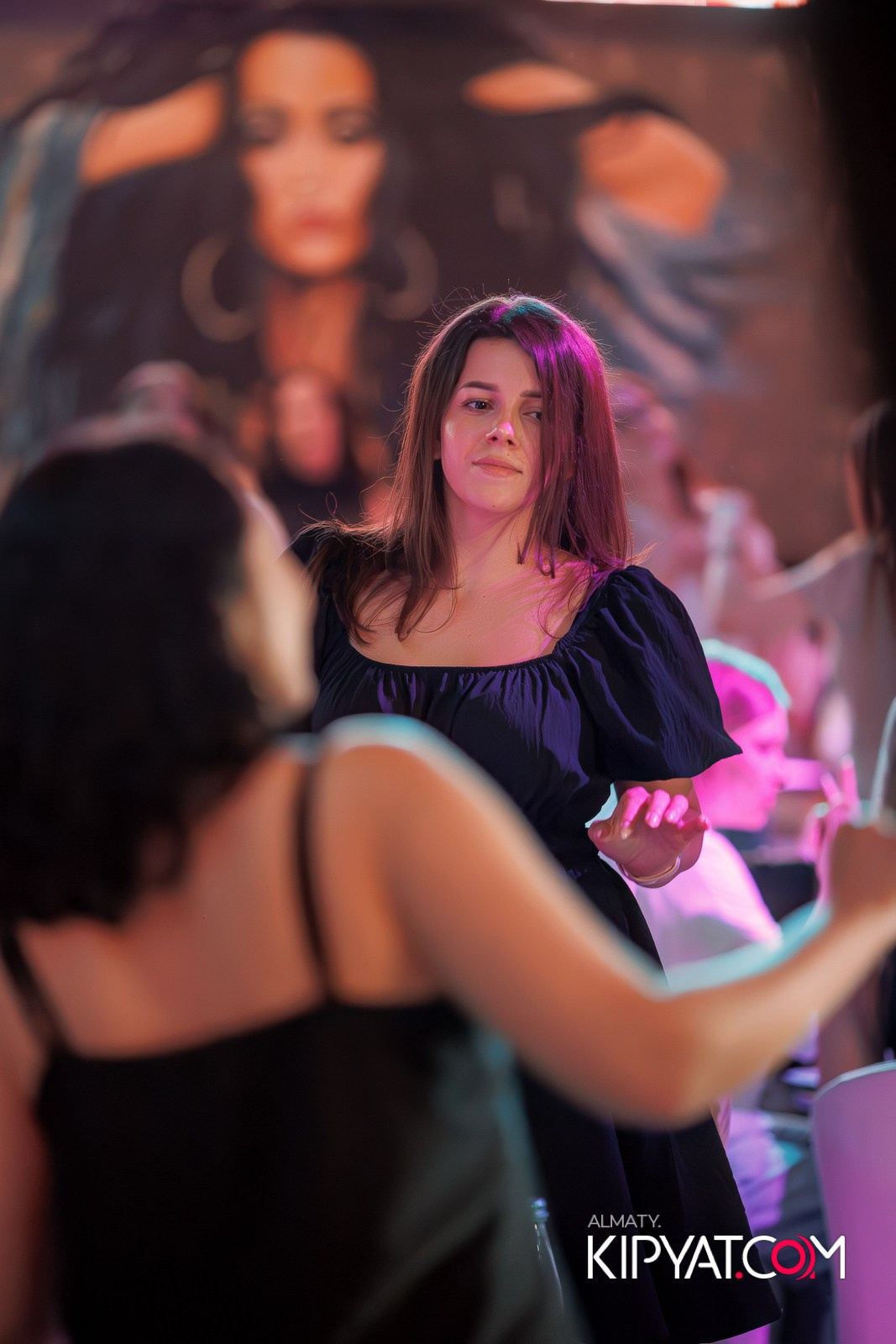 МУЗЫКАЛЬНОЕ ЛОТО В HIT RETRO. КИПЯТКОМ АЛМАТЫ!