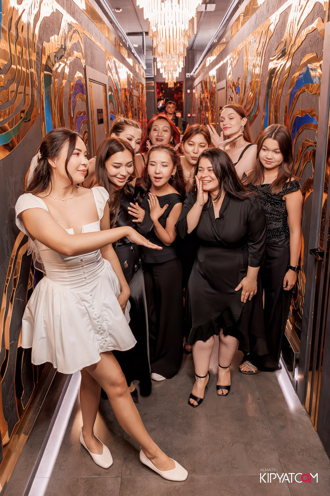 MOOD KARAOKE & TERRACE. КИПЯТКОМ АЛМАТЫ!